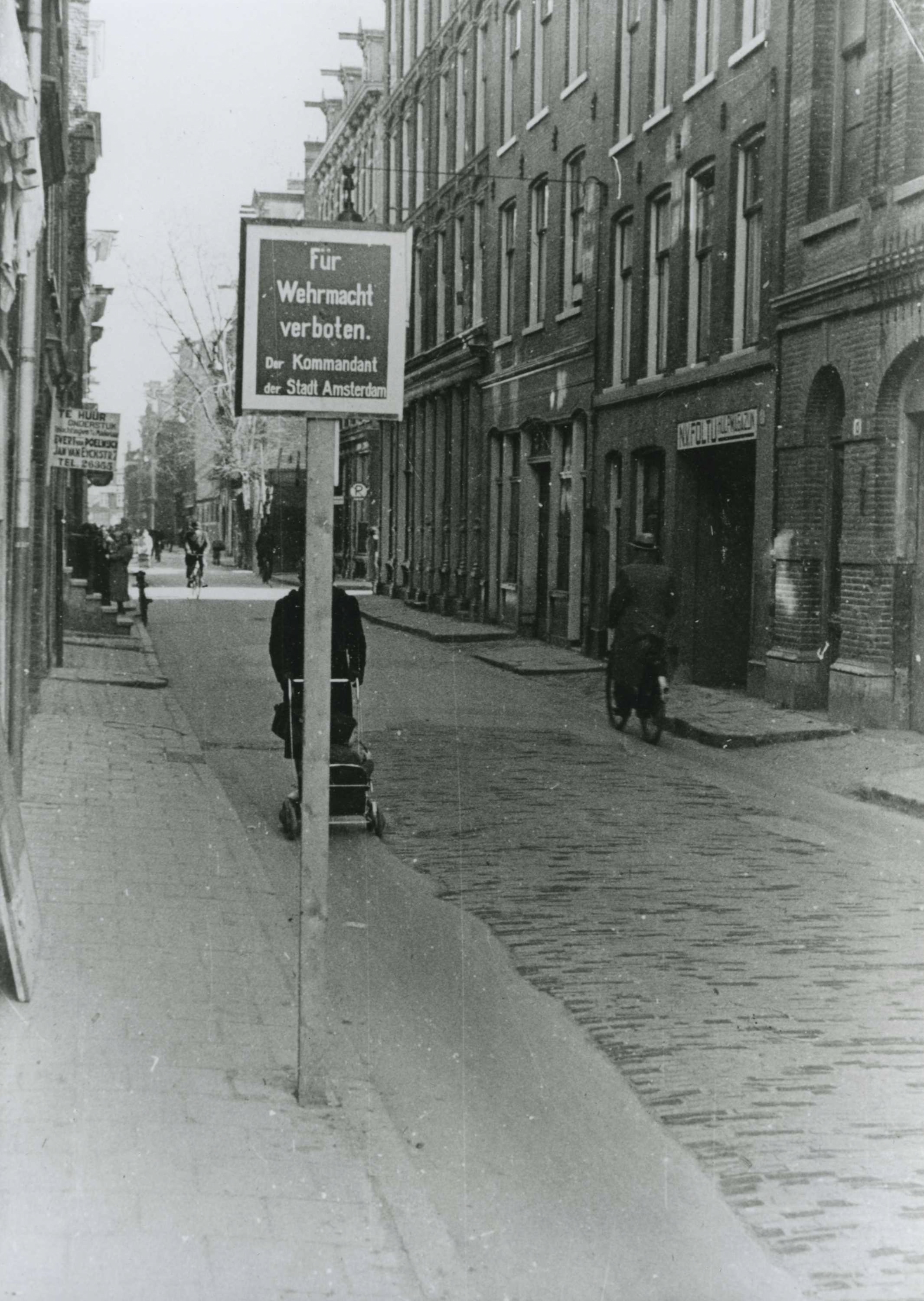 "Für Wehrmacht verboten" bord in Amsterdam.