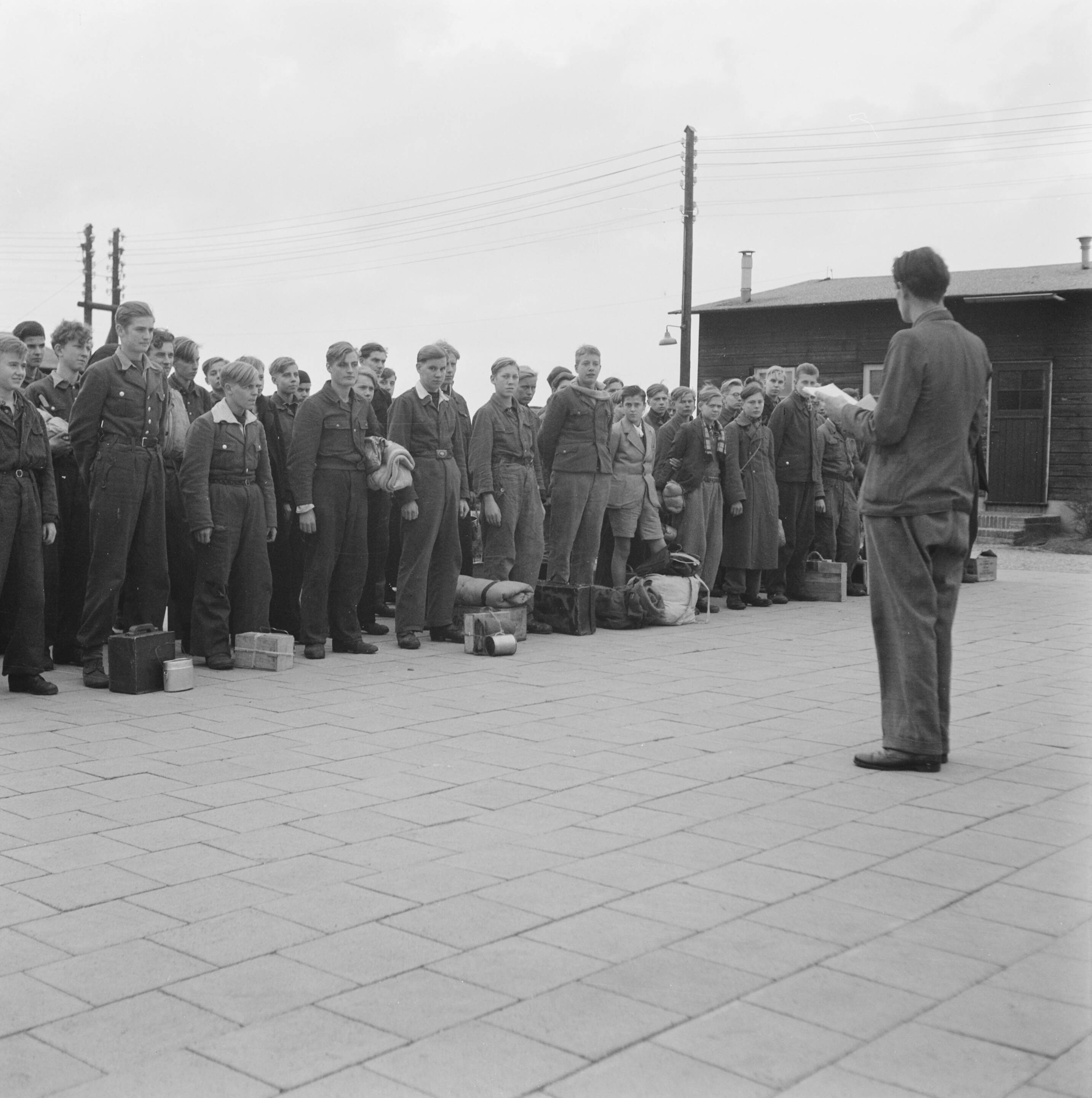 Fotoreportage gemaakt in oktober 1945 over de verzorging van NSB kinderen. 